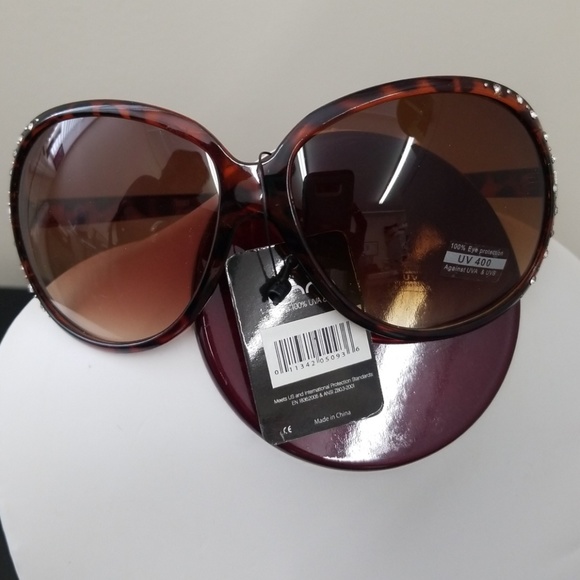 SunGlasses - Picture 2 of 3